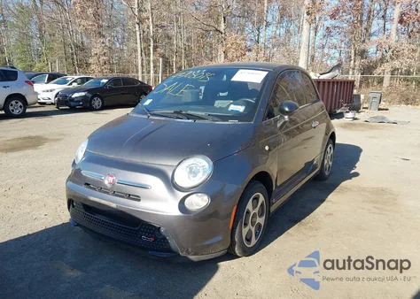 2015 Fiat 500E Battery Electric z USA, uszkodzony, nr VIN 3C3CFFGE2FT741282